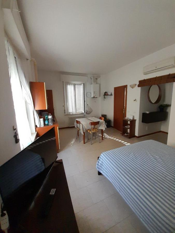 Apartament Breve Ristoro Parma Zewnętrze zdjęcie